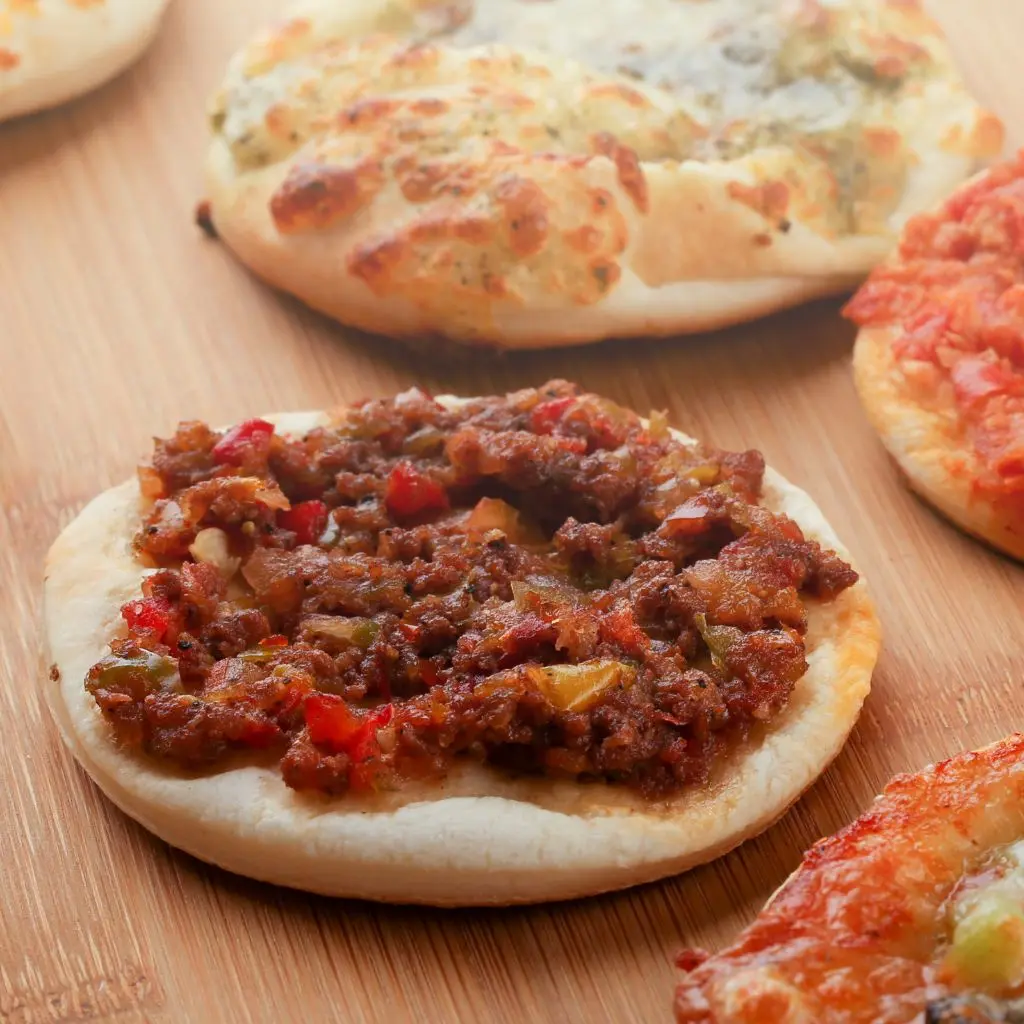 فطيرة صفيحة شامية صغيرة